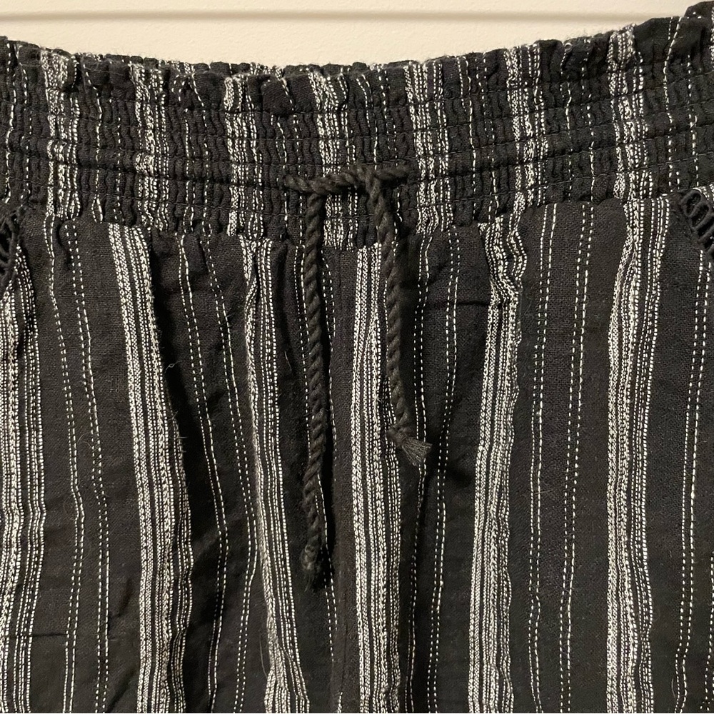 Black Striped Pattern Shorts - Picture 3 of 4
